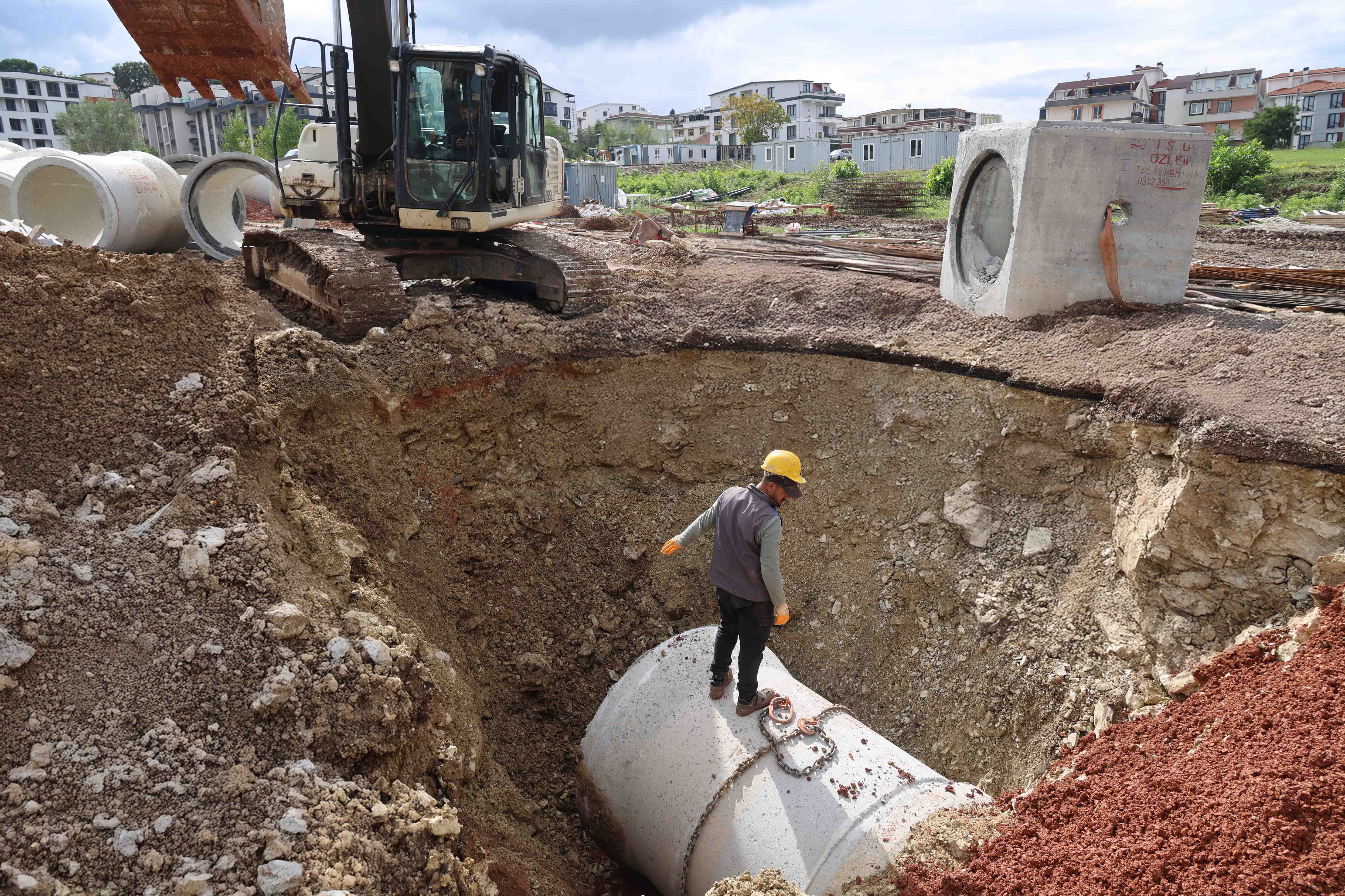 ÜÇ İLÇEYE 19.752 METRE YENİ ALTYAPI HATTI